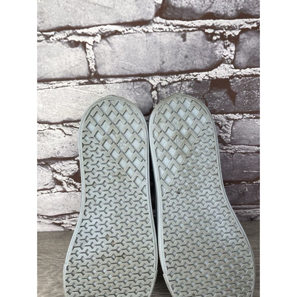 Alma Mater Blue Leather Slip On Casual Sneakers Shoes Women’s Sz 37EU/6.5M US - Picture 8 of 16